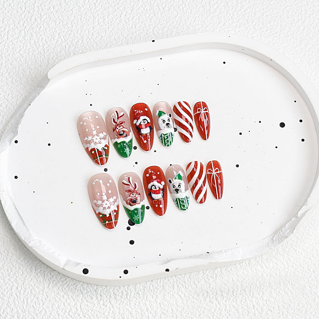 Festive Holiday Themed Press-On Nail Set Kalsten