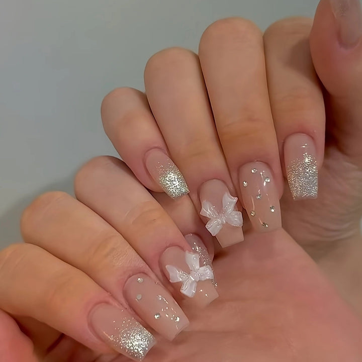 Decorative Press-On Nail Set Kalsten