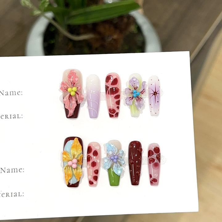 Artistic Floral Press-On Nail Set