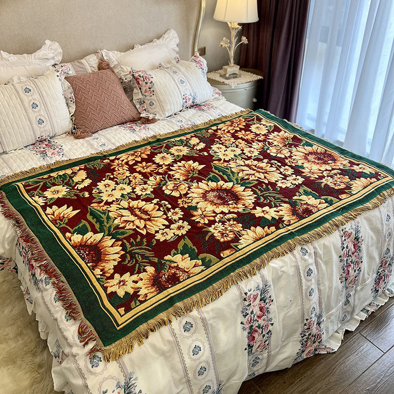 Elegant Floral Tapestry Blanket