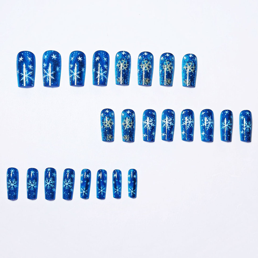Artificial nails with shimmering winter design Kalsten