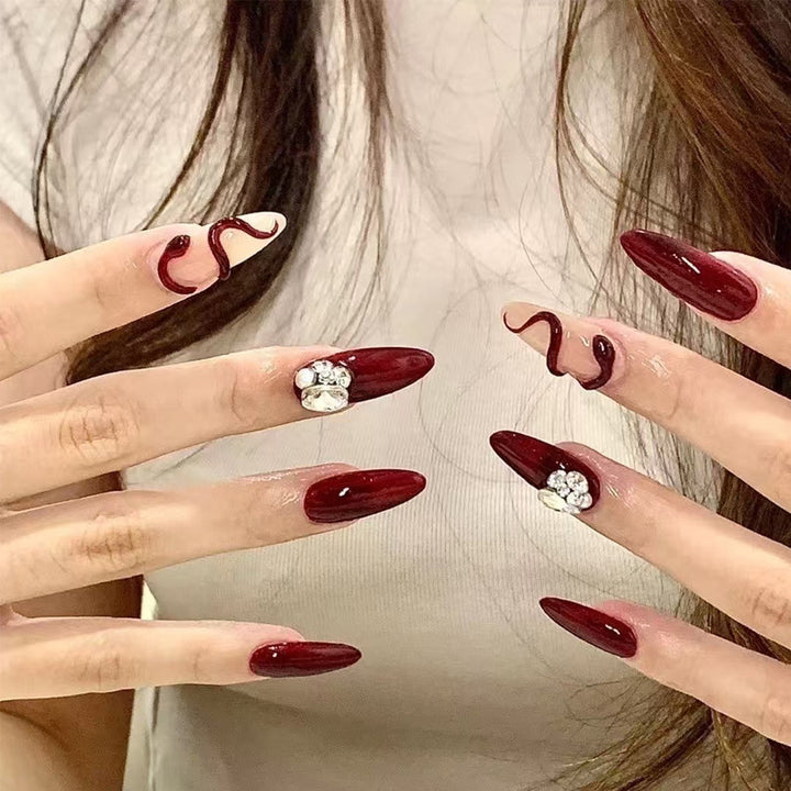 Glossy Decorative Press-On Nails Set Kalsten