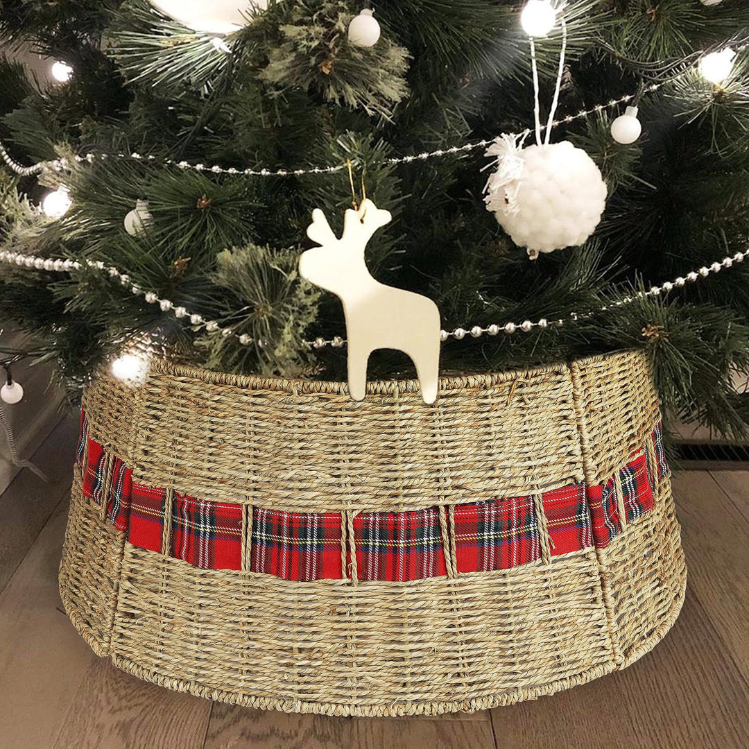 Decorative Christmas tree stand made of wicker Kalsten