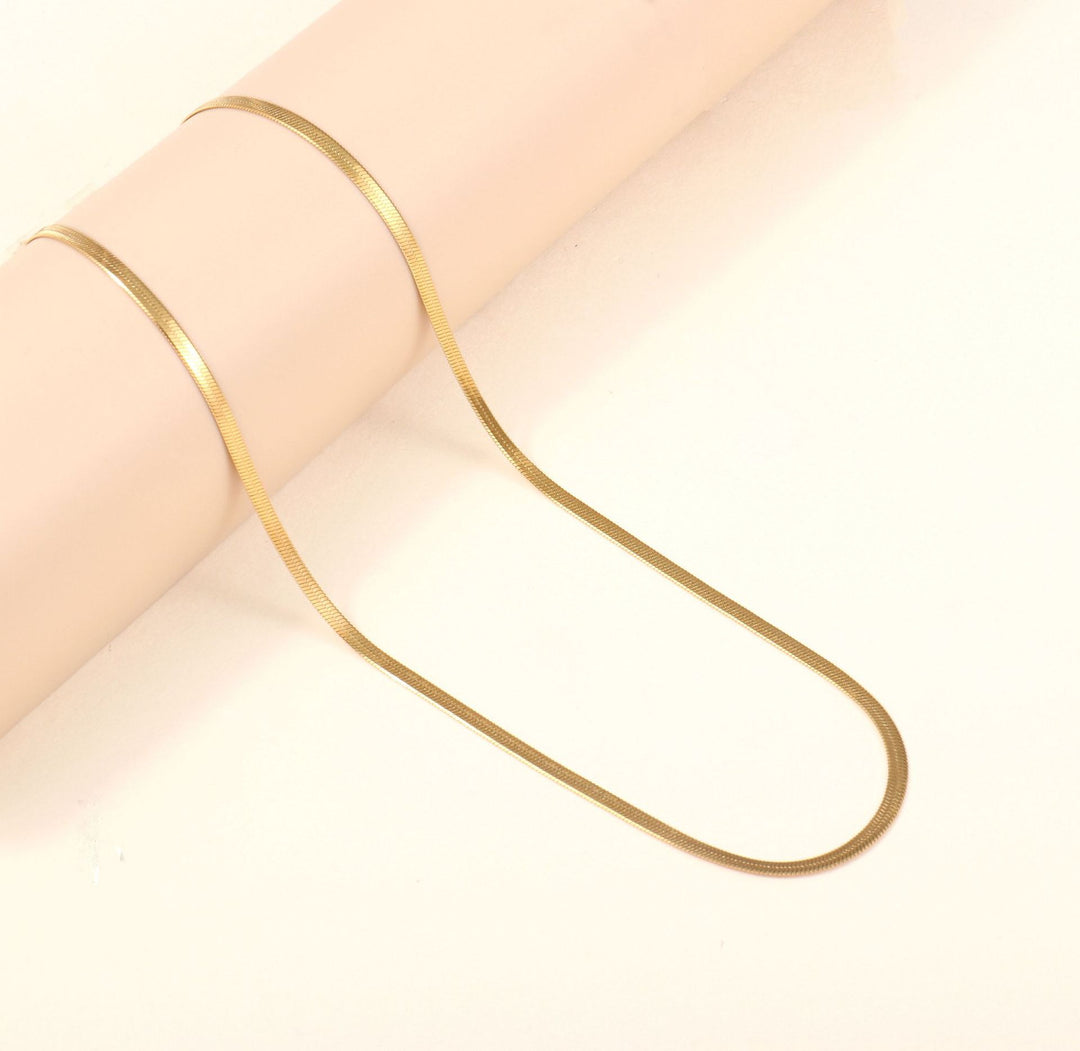 Sleek Slim Silver Chain Necklace Kalsten
