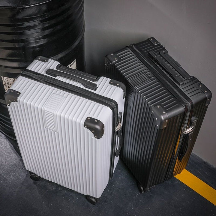Hard Shell Suitcase With High Strength Material And TSA Lock Kalsten