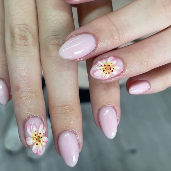Artful Nail Extensions with Delicate Flower Designs Kalsten