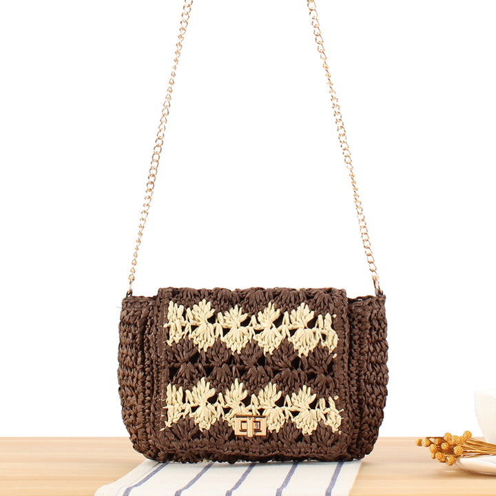 Shoulder bag made of handcrafted braided natural material with elegant closure Kalsten