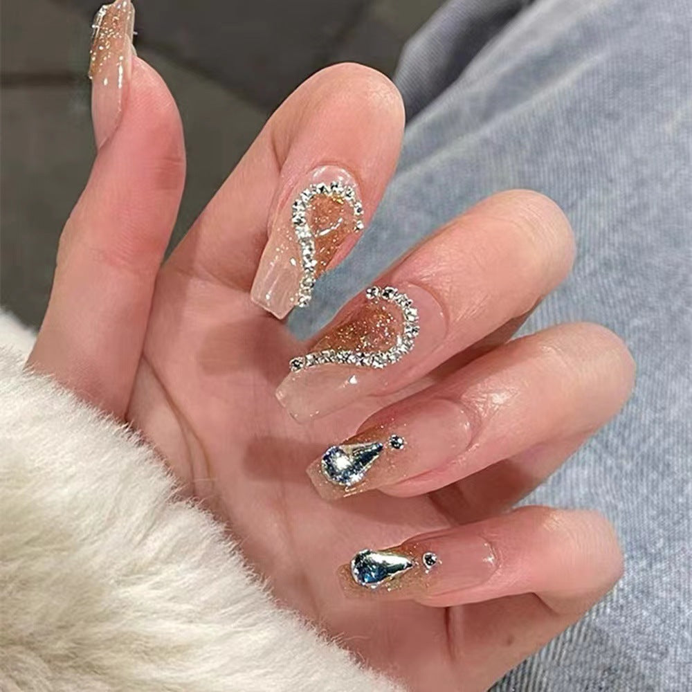 Glamorous artificial nails with sparkling accents Kalsten