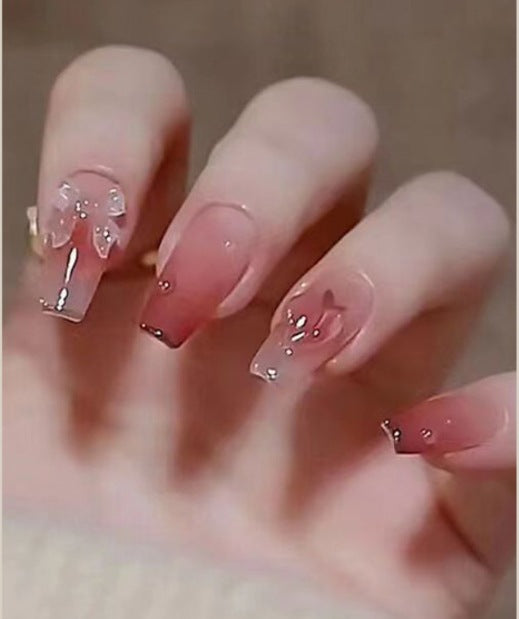 Elegant Nail Art with Gloss Finish Kalsten