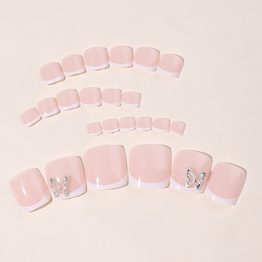 Artificial Nail Set with elegant French design and glitter accents Kalsten