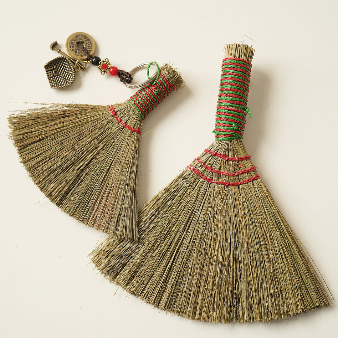 Handwoven broom Kalsten