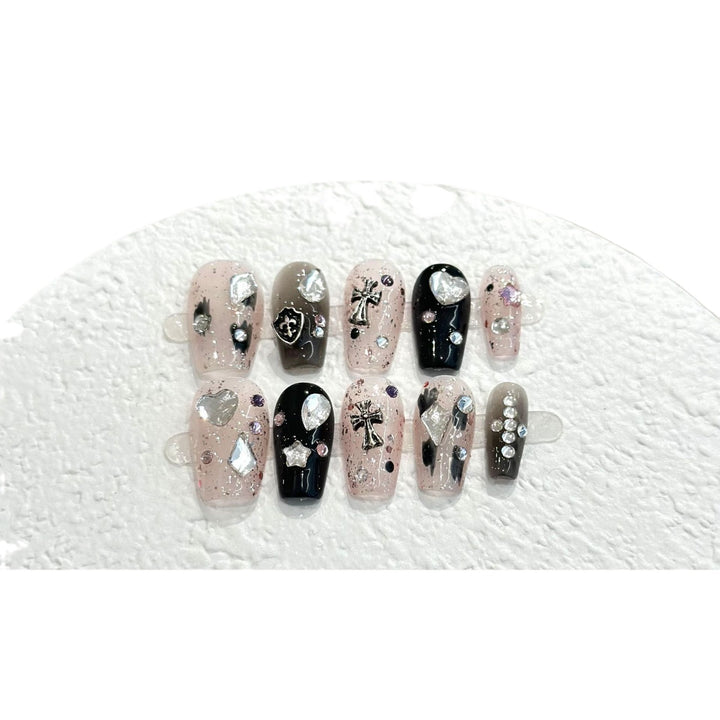 Elegant Gothic Press-On Nail Art Set