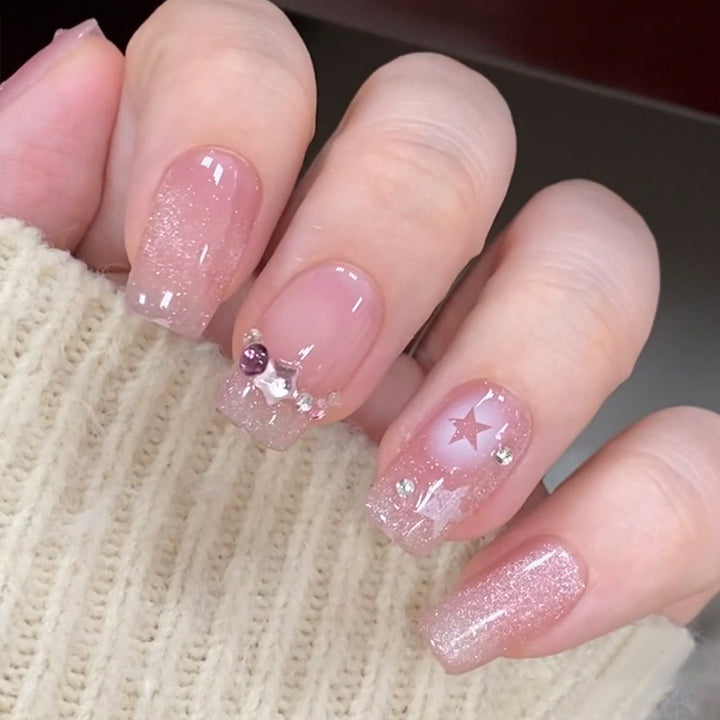 Glittering star motif artificial nails Kalsten