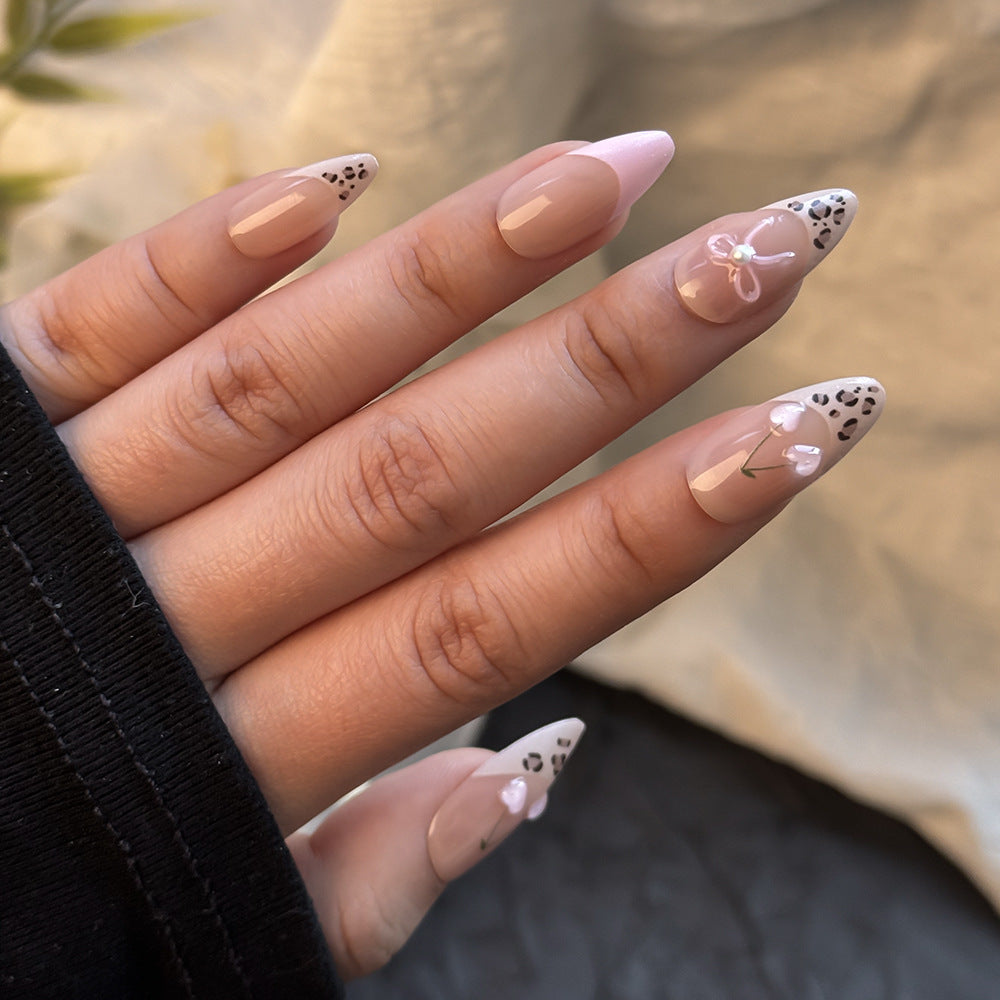 Artistic Press-On Nail Design Set Kalsten