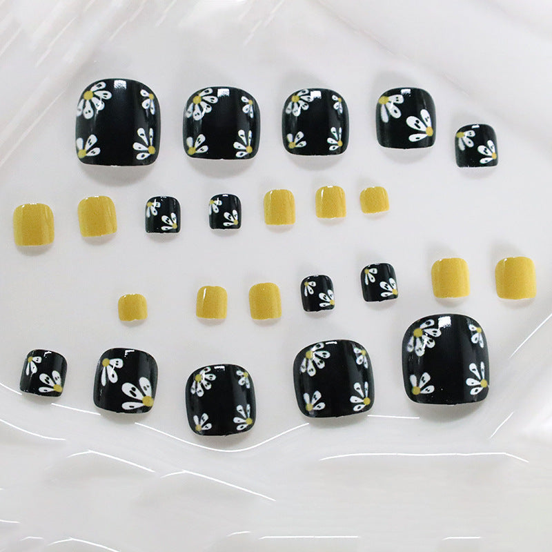 Floral Design Nail Art Kalsten