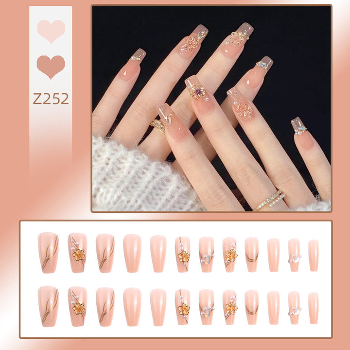 Artificial nail set with elegant floral and luxurious decorations Kalsten