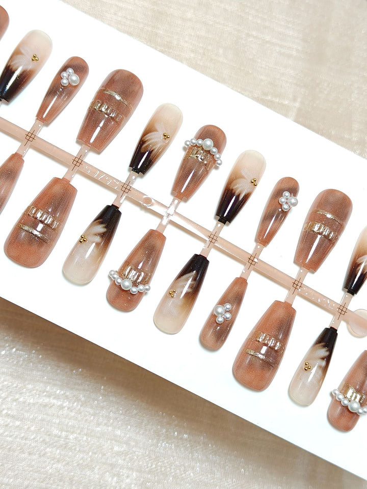 Nail Art Set with Elegant Gradient and Pearled Accents Kalsten