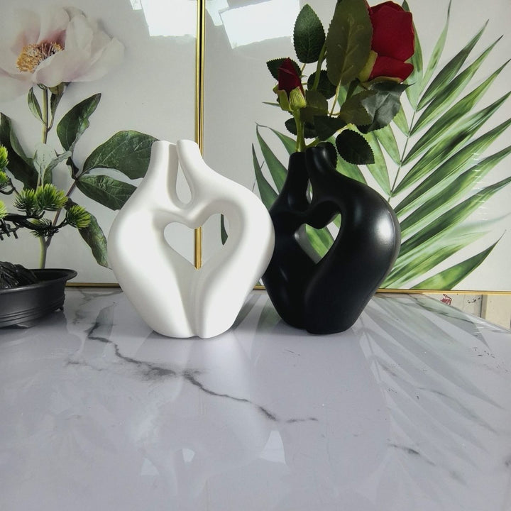 Heart-Shaped Decorative Sculpture Kalsten