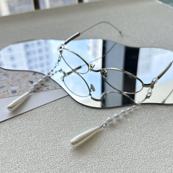 Elegant Pearl-Accented Eyewear Chain Kalsten
