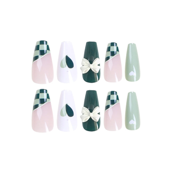 Artificial nail extensions with creative design and glitter accents Kalsten