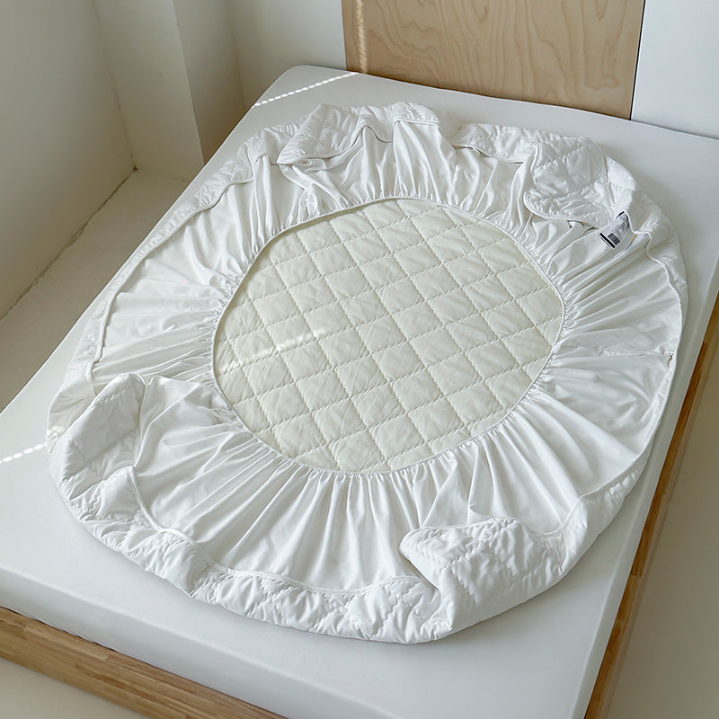 Quilted mattress topper with all-around elastic and breathable microfiber
