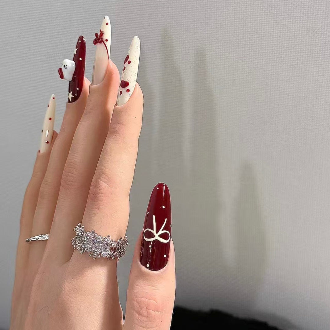 Artistic Press-On Nail Art Kalsten