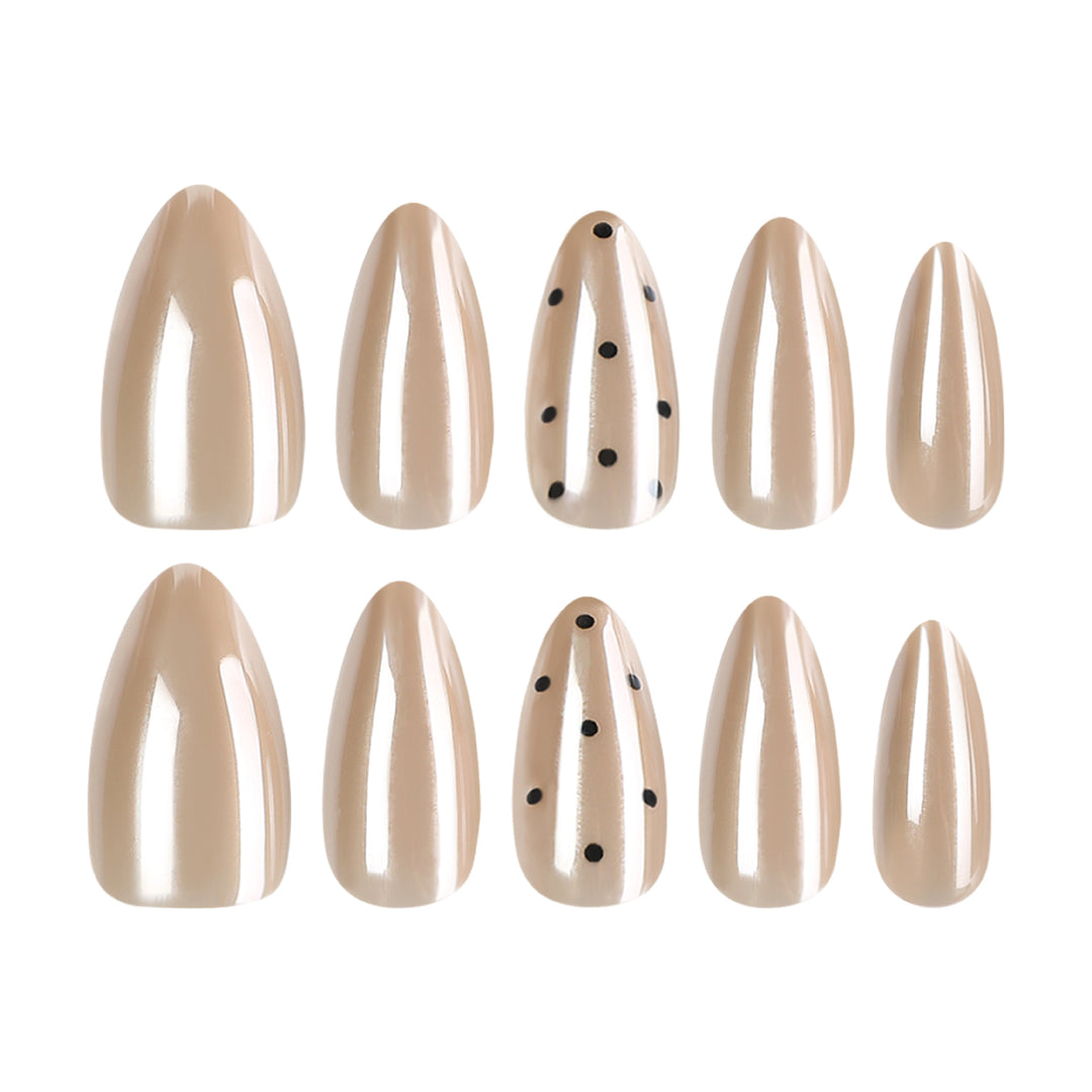 High-Quality Artificial Nails Kalsten