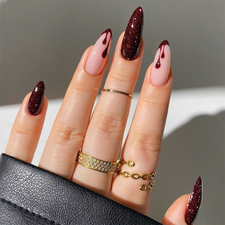 Nail art set with sparkling glitter and classic accents Kalsten