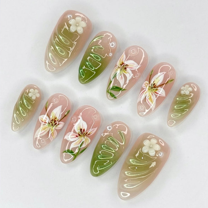 Extravagant Art Nails Kalsten