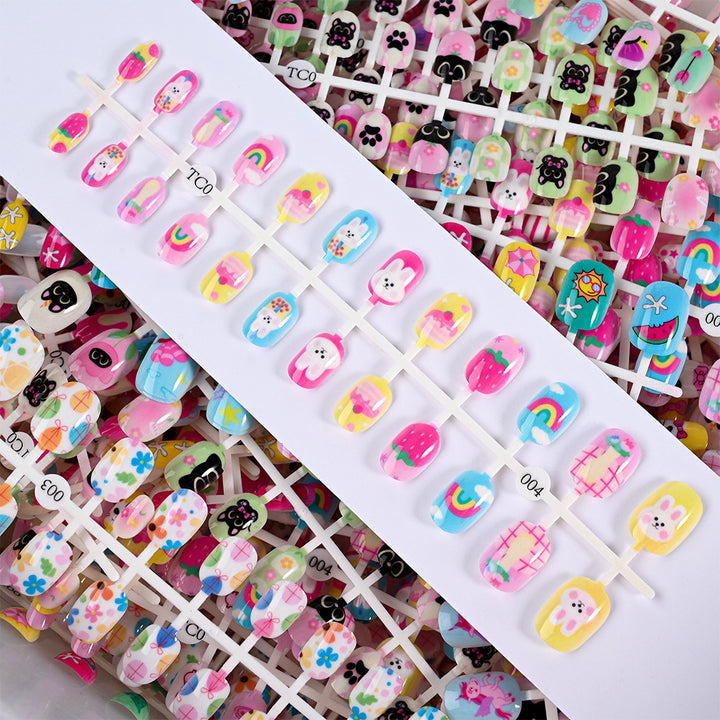 Children's Fun-Themed Press-On Nail Set Kalsten