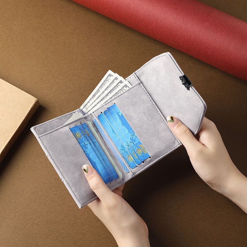 Elegant Textured Leather Card Holder Kalsten