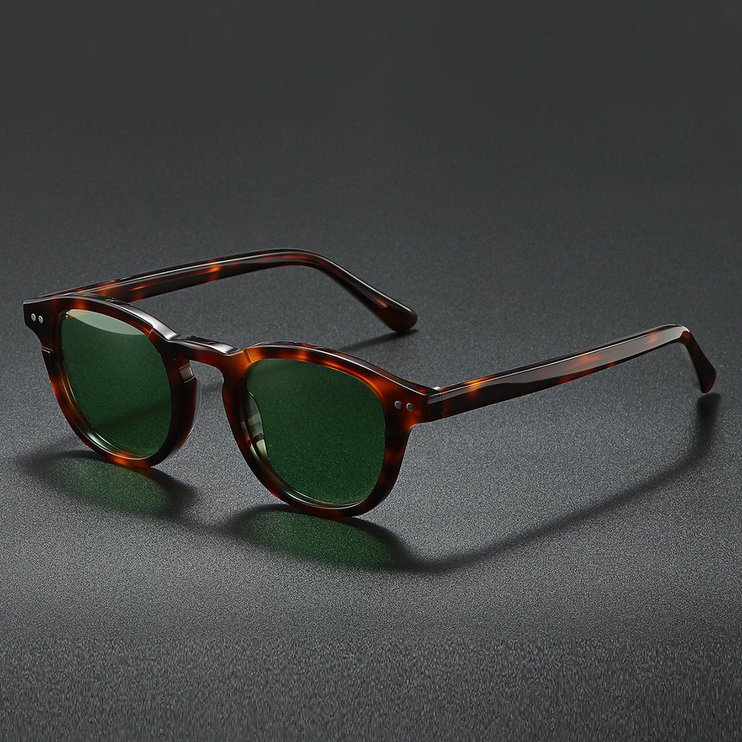 Women’s fashionable sunglasses in contemporary tortoiseshell design Kalsten