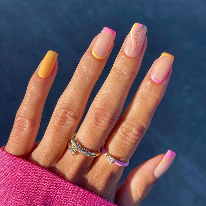 Artificial Nail Art with Trendy Gradient Kalsten