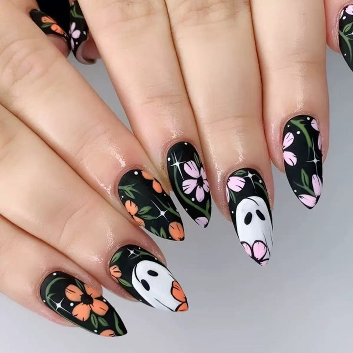Artificial nail set with floral and spooky designs Kalsten