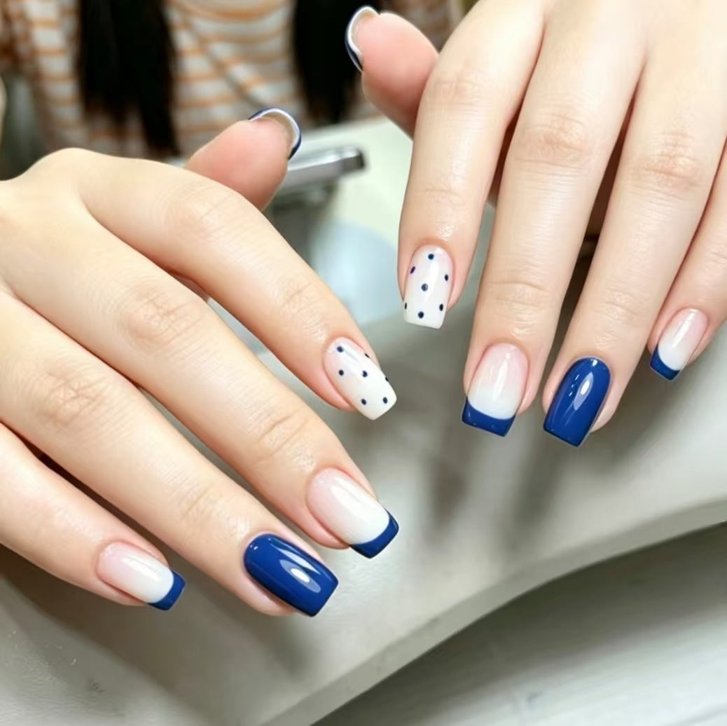Stylish French Tip Nail Extensions