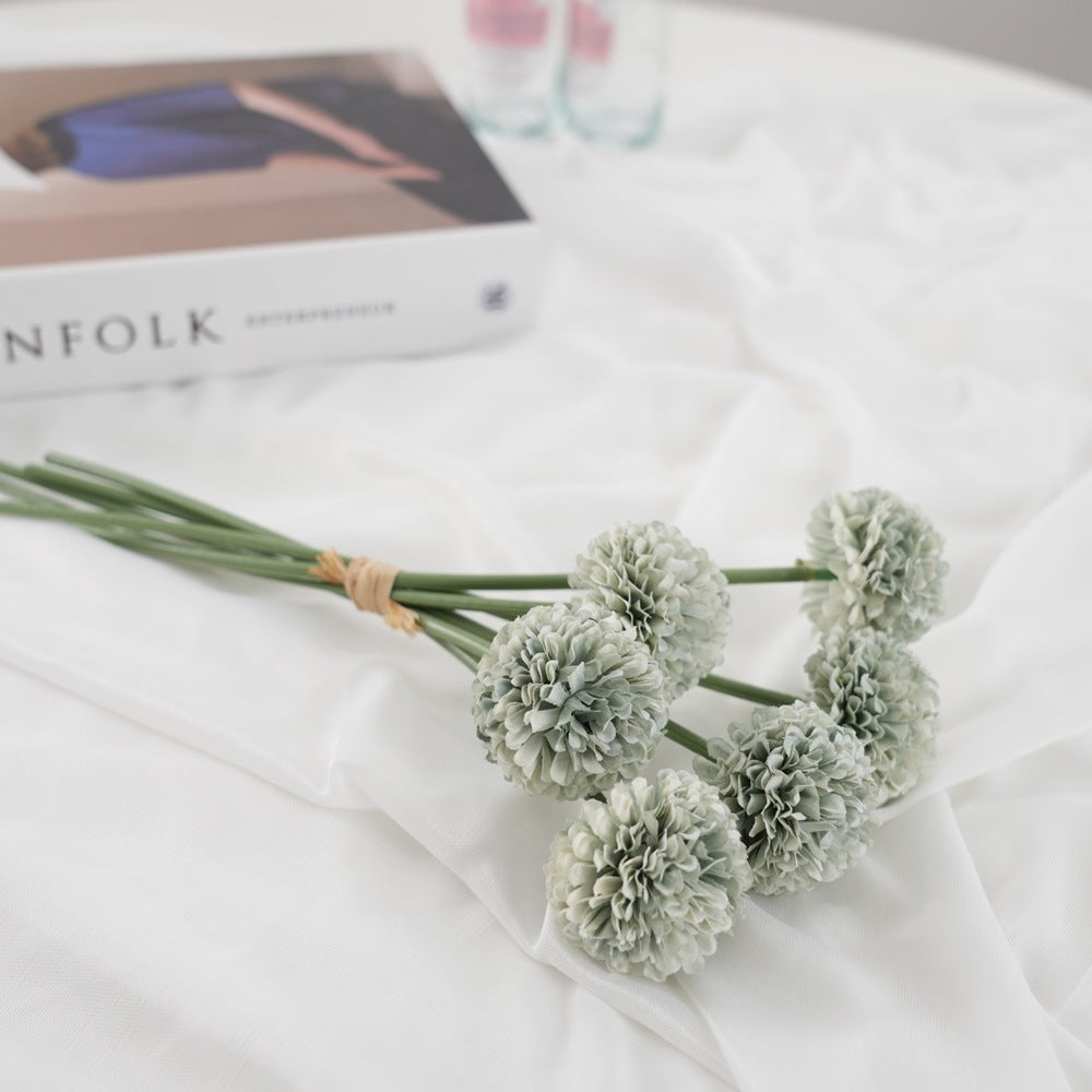 Elegant Floral Bouquet Stem