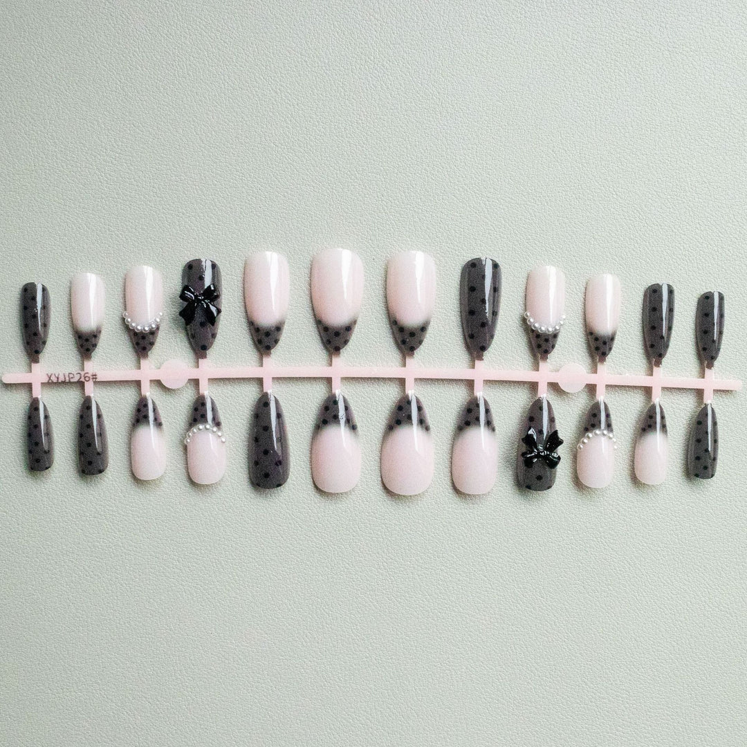 Elegant Nail Art Kit with Bow Embellishments
