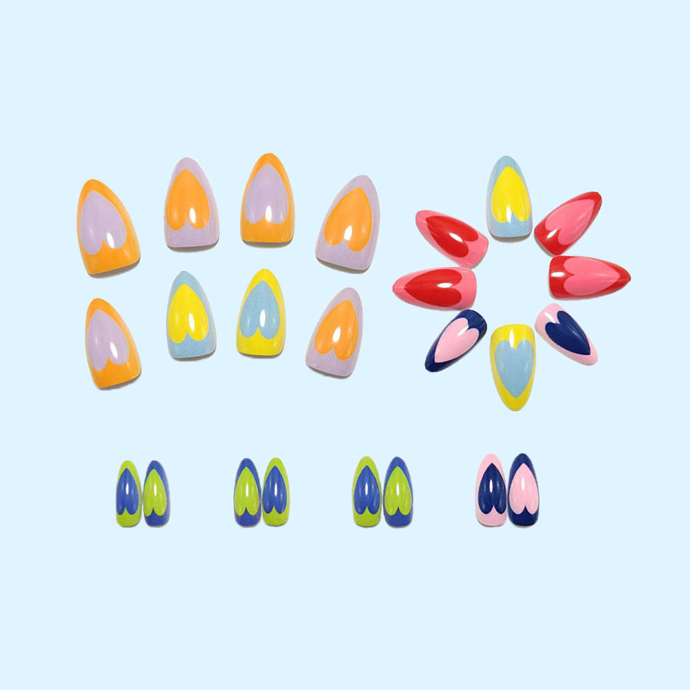 Artificial nails in modern heart design Kalsten