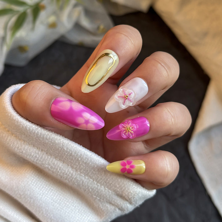 Artistic Press-On Nail Set with Floral Design Kalsten