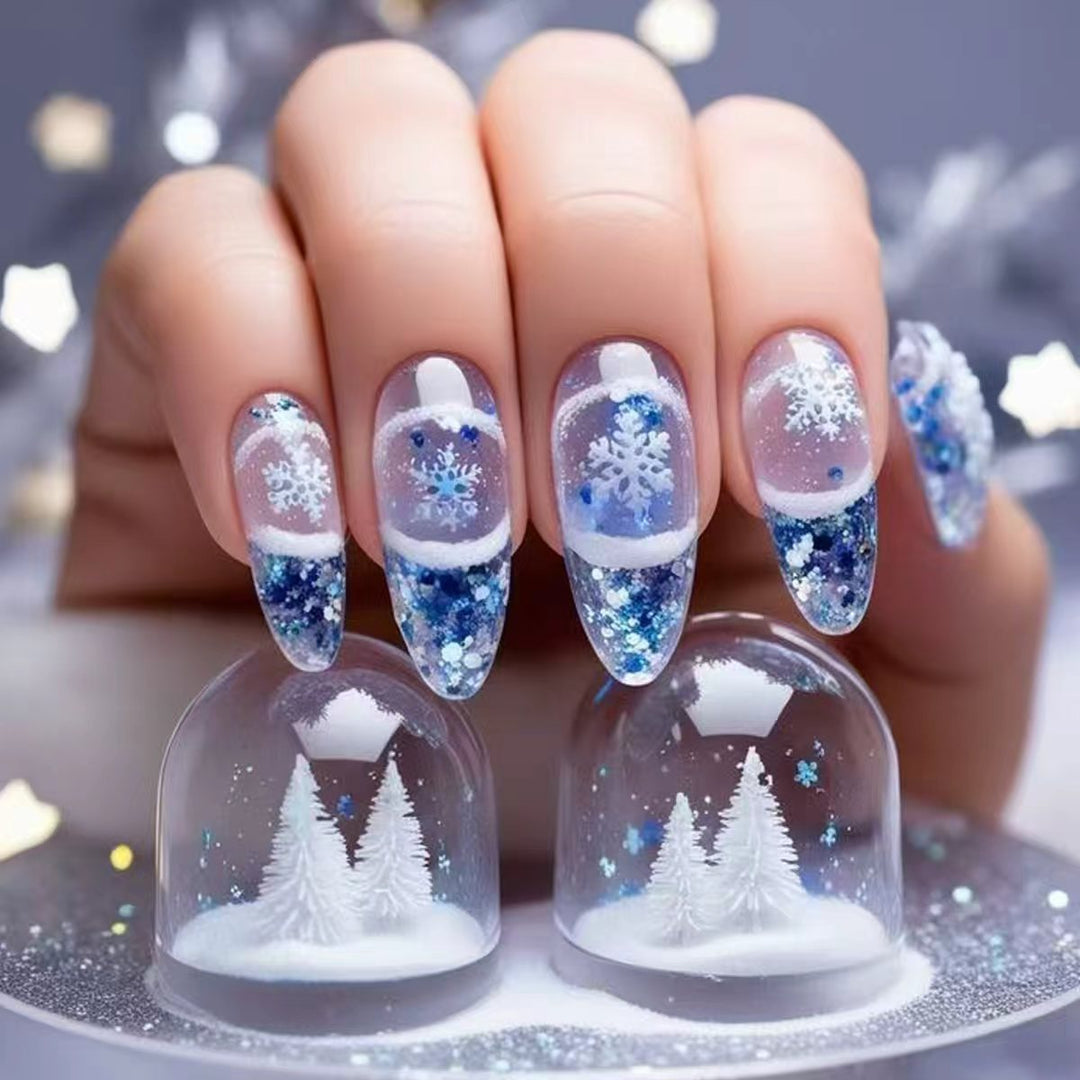 Winter-Themed Glitter Nail Art Kalsten