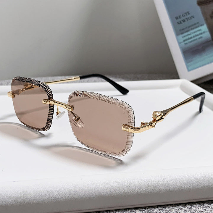 Women's fashionable sunglasses with textured frame and subtle gradient Kalsten