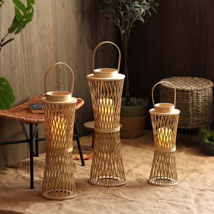 Elegant Lantern made of Rattan Kalsten