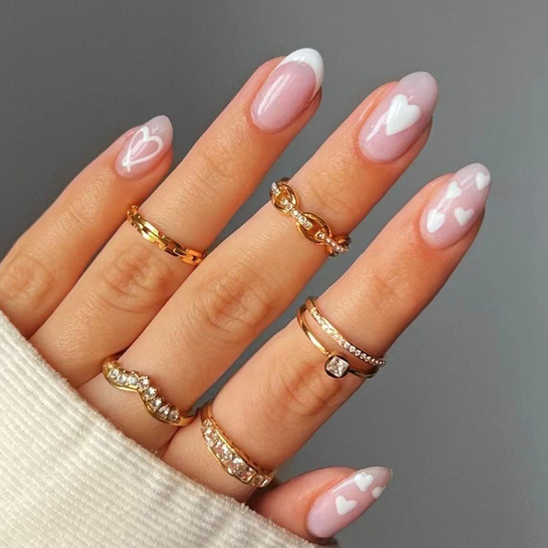 Elegant artificial nails with hearts and glitter Kalsten