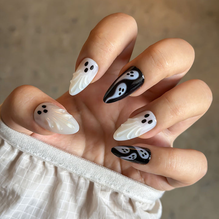 Ghost-Themed Press-On Nail Art Set Kalsten