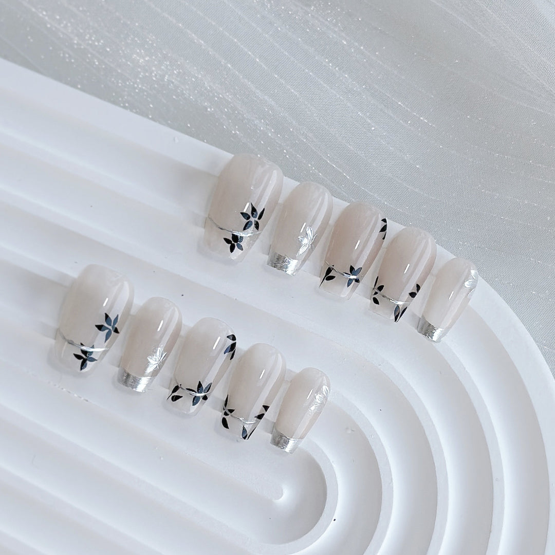 Artistic Floral Press-On Nail Set with Glossy Finish