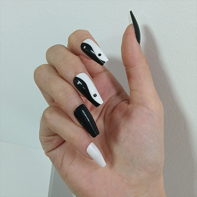 Artificial nail set with unique patterns Kalsten