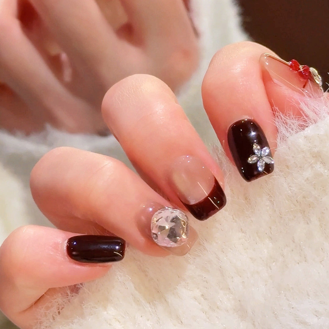 Decorative Crystal-Accented Nail Art Extensions Kalsten