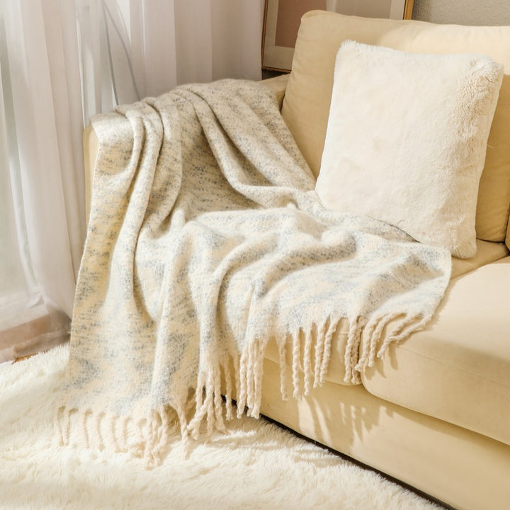 Ladies elegant and cozy blanket with fringes Kalsten