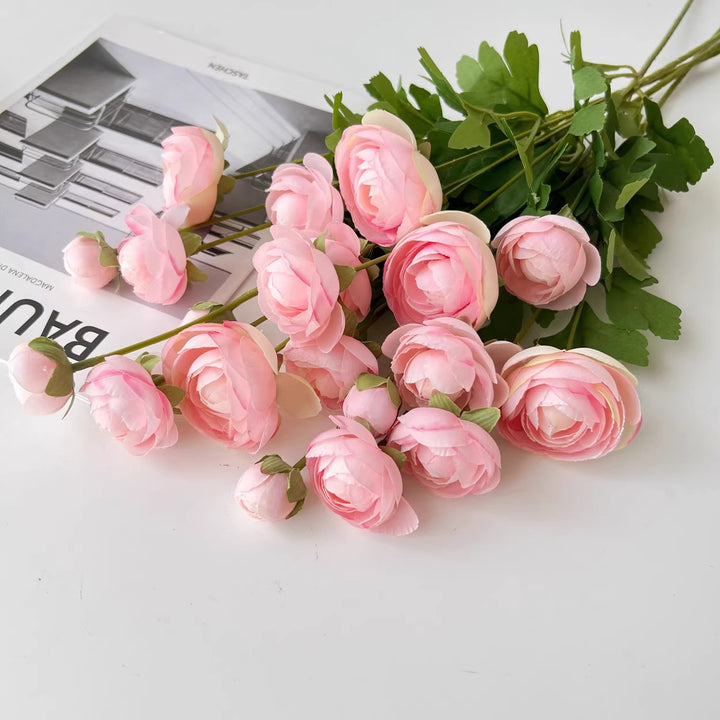 Lifelike Artificial Ranunculus Stem