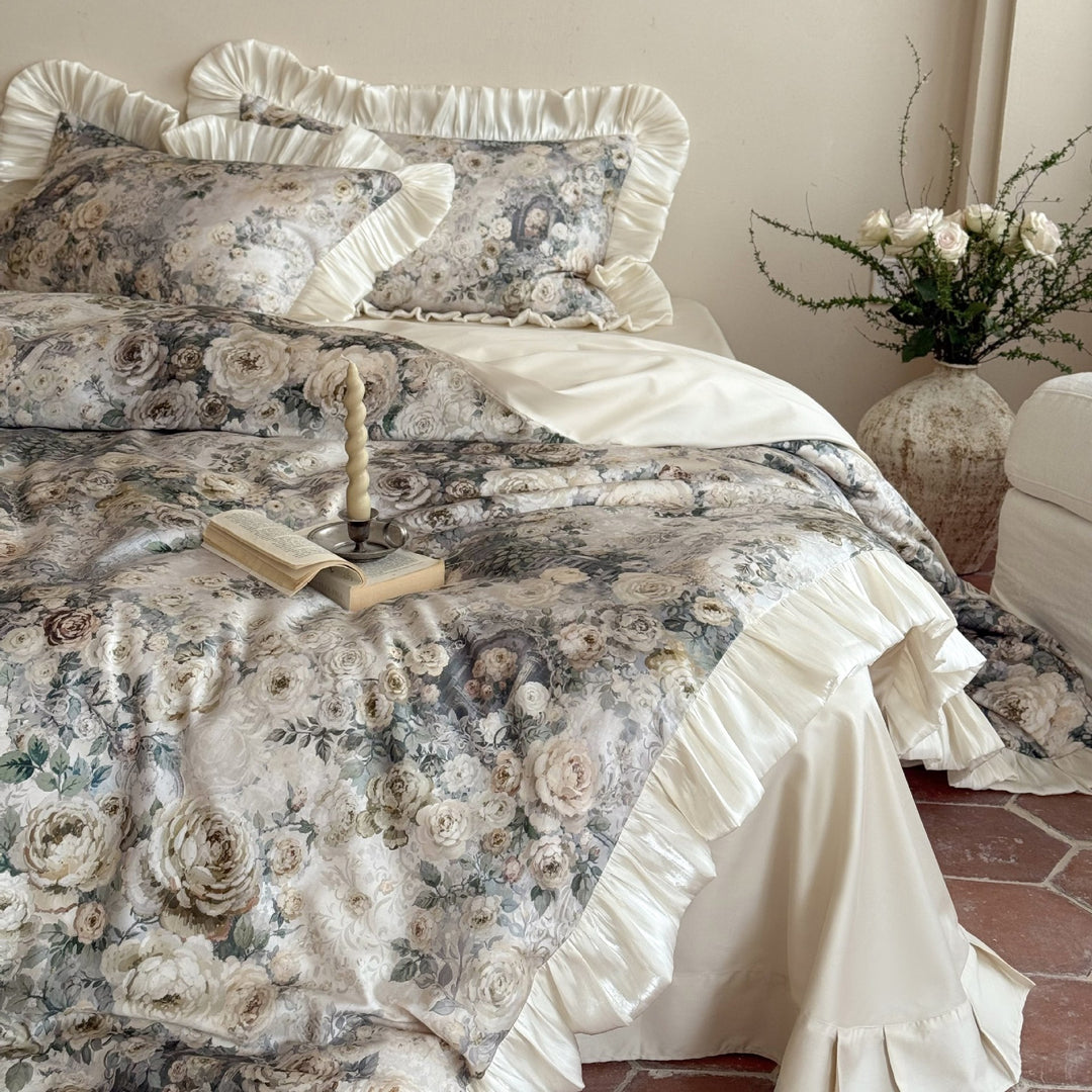 Romantic satin bedding set with floral jacquard look and gathered ruffle
